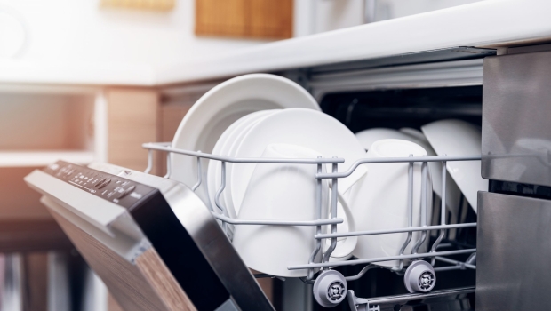 Die Küche und Haushaltsgeräte sauber halten